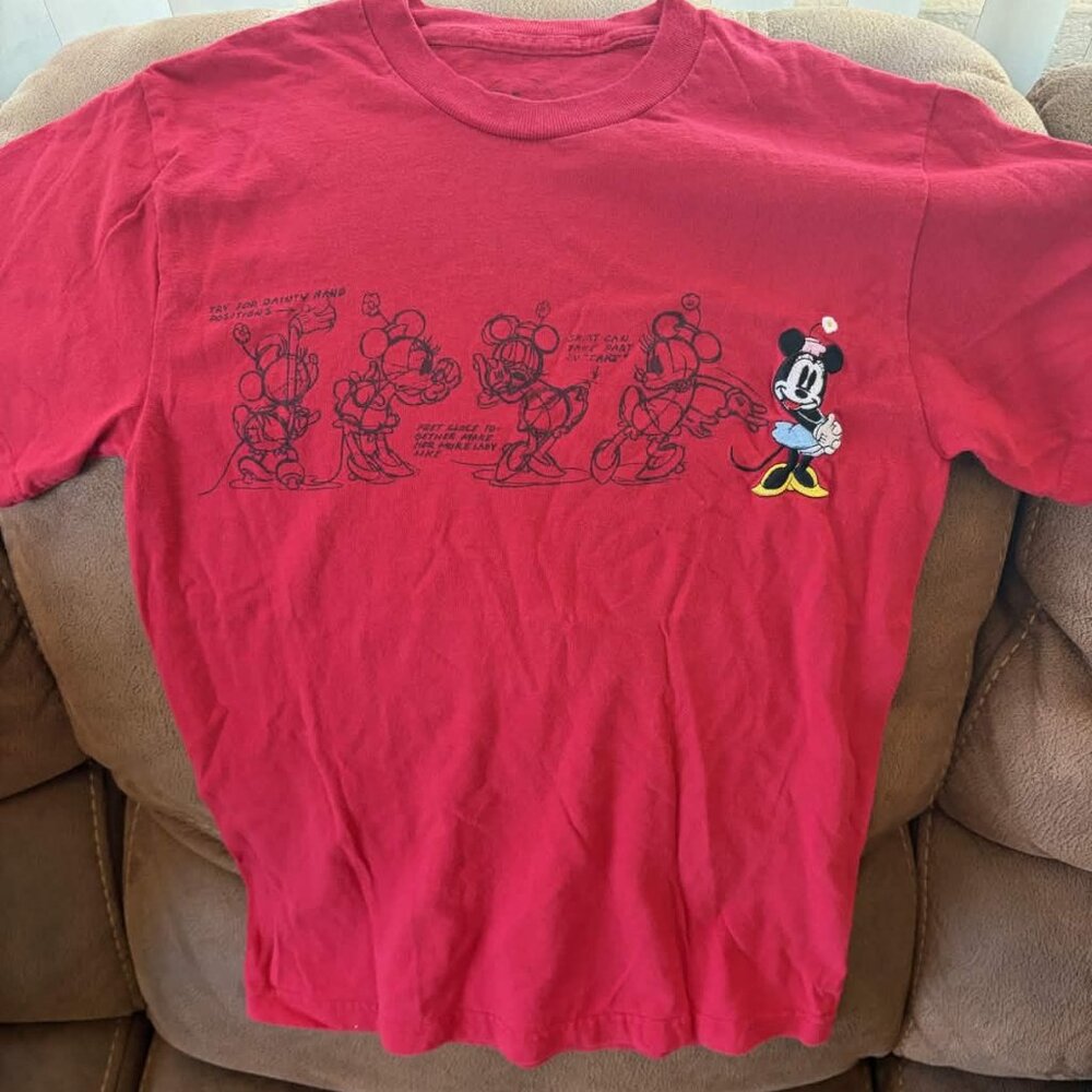 EUC: (SIZE S) Concept Art Classic Minnie Mouse Tee
